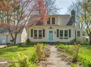 1016 Greenwich Ave, Warwick, RI 02886