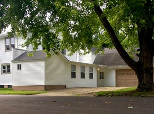 1624 Pearl St, Columbus, IN 47201