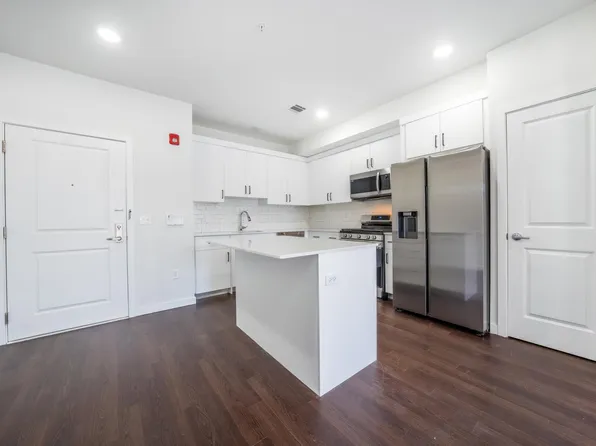 317 Jefferson St #20, Newark, NJ 07105