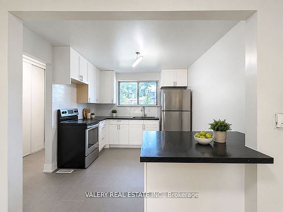 2nd image of 75 Eastdale Ave #Townhouse 69