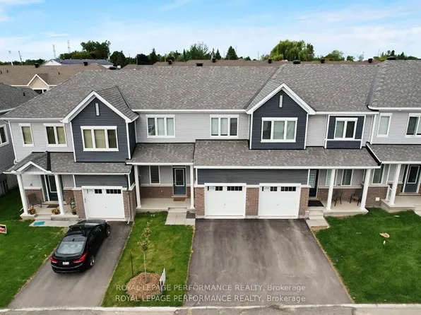 254 Falsetto St, Ottawa, ON K1W 0S4