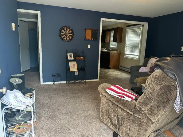 214 E Main St #B, Ladoga, IN 47954