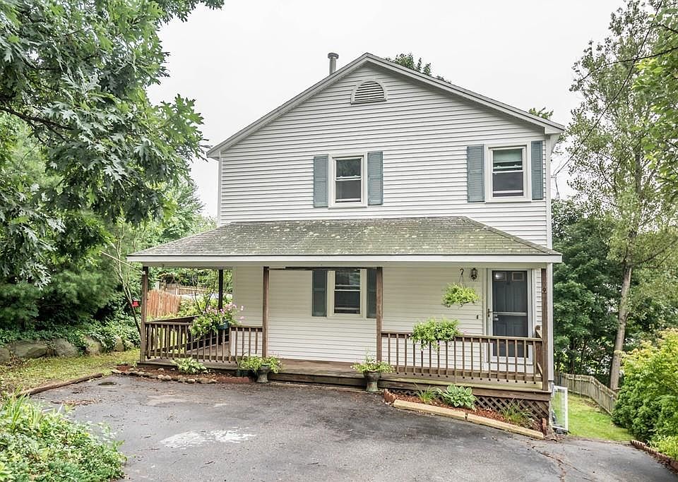 1st image of 28 Hillcrest Ave