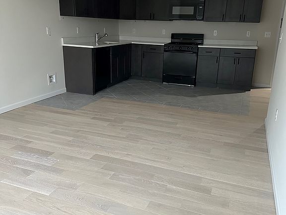 4th image of 54 Wall St #10944468