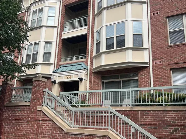 1851 Stratford Park Pl APT 401, Reston, VA 20190