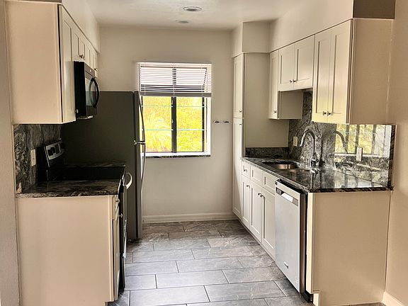 2nd image of 1444 El Paso Ave #14444