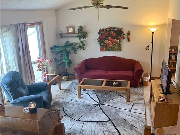 5th image of 1617 N 144th Ave
