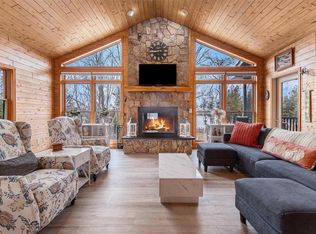 7749 Mulberry Ln, Charlevoix, MI 49720