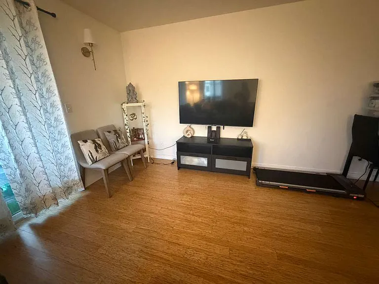 843 Davis Pl S #101 — Photo 3