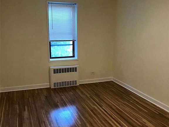 5th image of 144-58 Sanford Ave #28