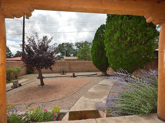 2nd image of 133 Mesa Verde St #A