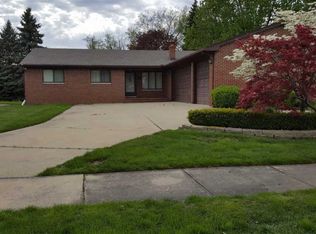 51817 Mitchell Dr, Chesterfield, MI