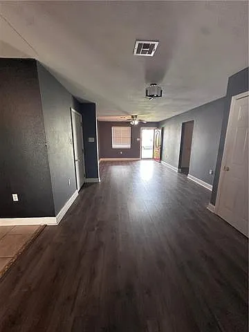 3629 Charles Dr — Photo 3