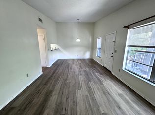 3944 Tumble Wood Trl APT 202, Tampa, FL 33613