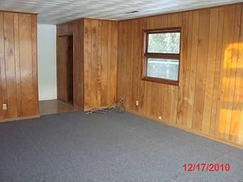 2nd image of 235 W Grove St