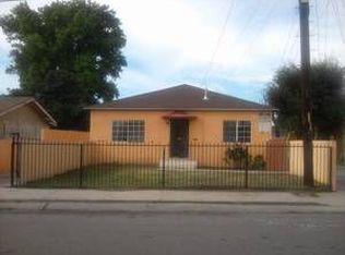 211 N Willow Ave, Compton, CA 90221