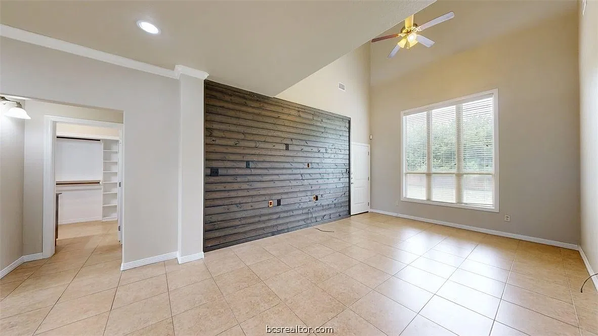 4 bed, 1852 sqft, $3,950 — Photo 4