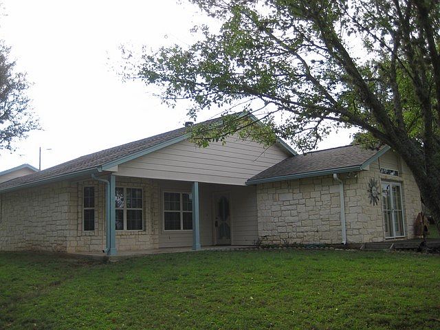 1st image of 314 Lakeshore Dr