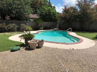 7618 Braesview Ln, Houston, TX 77071