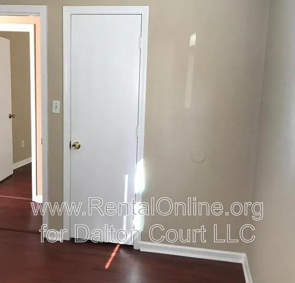 1811 Dalton Ct #B — Photo 14