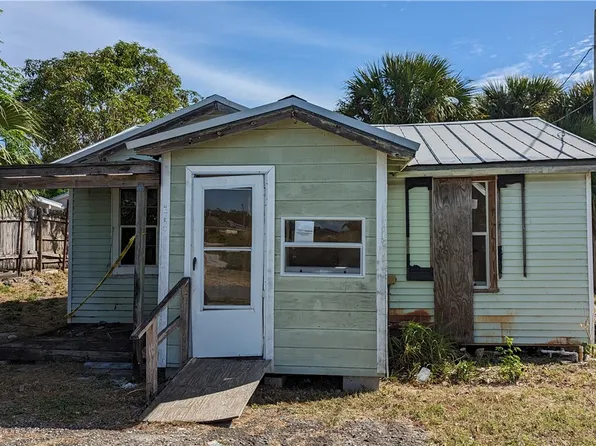 4750 28th Ct, Vero Beach, FL 32967