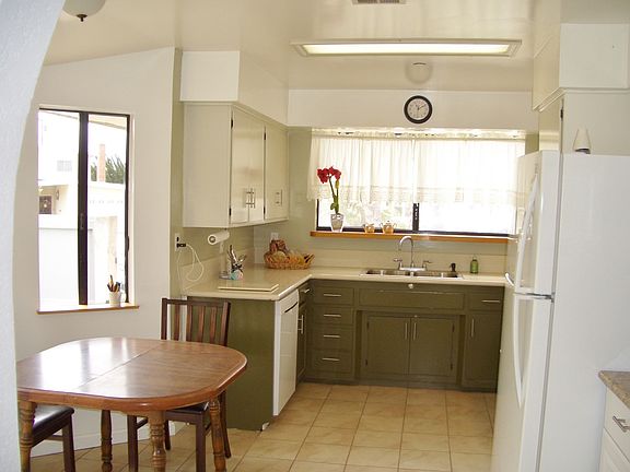 5th image of 1055 Marvista Ave