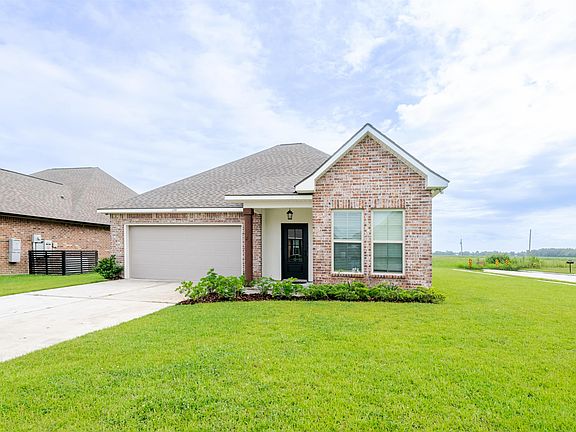 2nd image of 295 Peacock Pointe