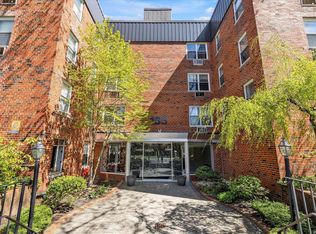 185 S Middle Neck Rd APT 2N, Great Neck, NY 11021