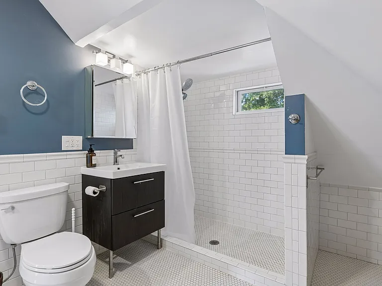 4432 Upton Ave S — Photo 26