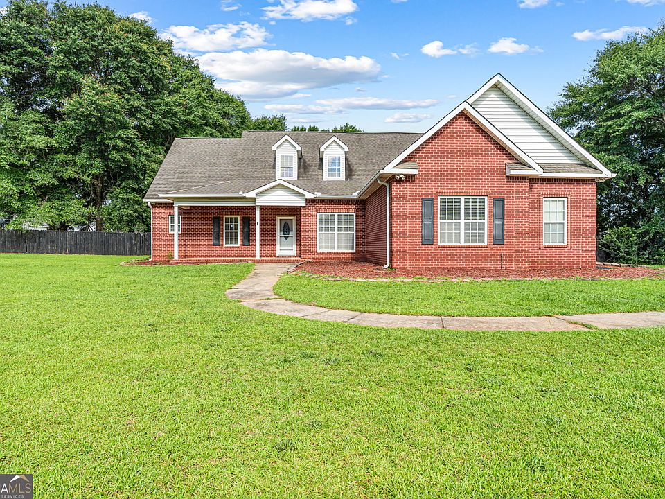 1st image of 235 Lake Lillian Dr