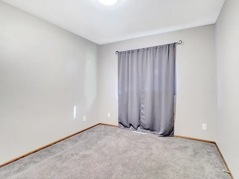 8240 Sunnyside Rd — Photo 9