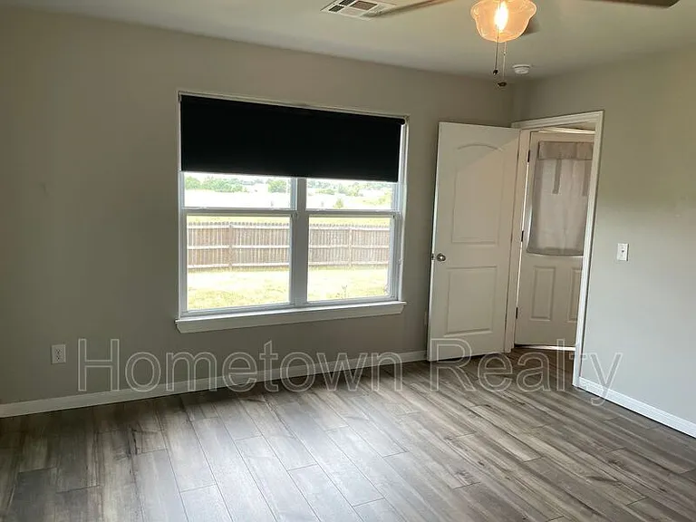 1712 Vermilion Ln — Photo 20