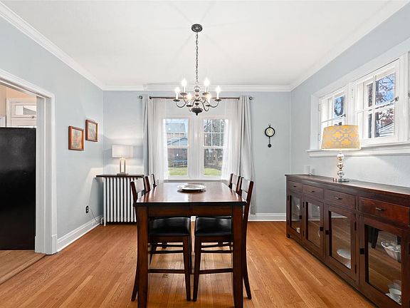 5th image of 7424 Cornell Ave