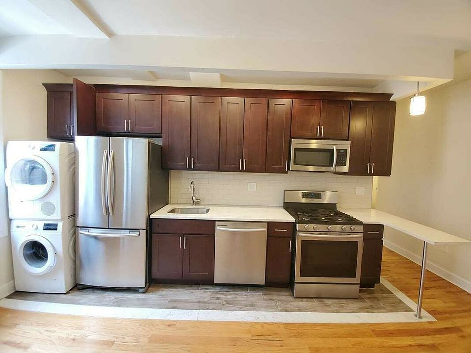 1st image of 1 Chester Ct #23