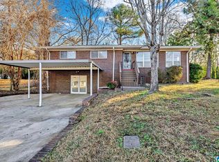 104 Woodland Dr, Adamsville, AL 35005