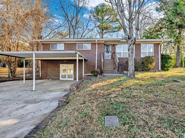 104 Woodland Dr, Adamsville, AL 35005