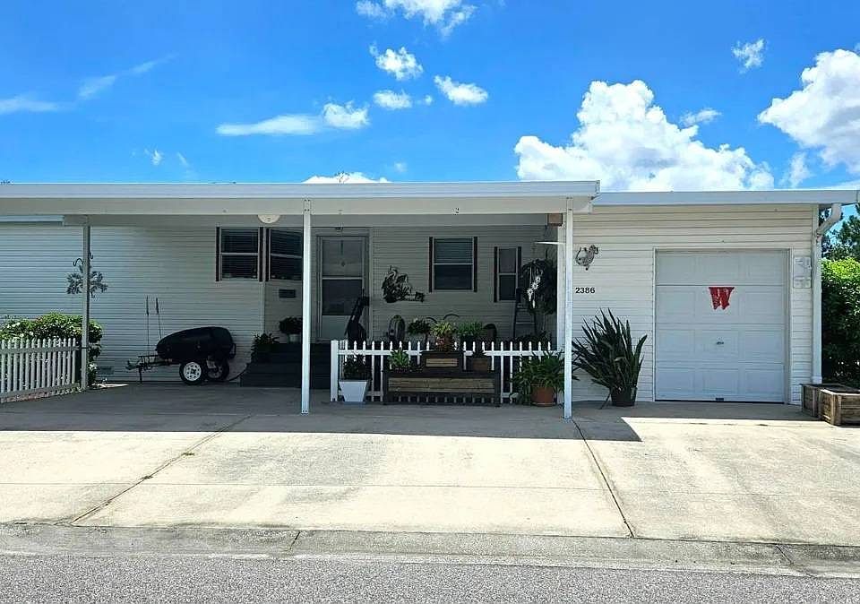1st image of 2386 Little Cypress Dr