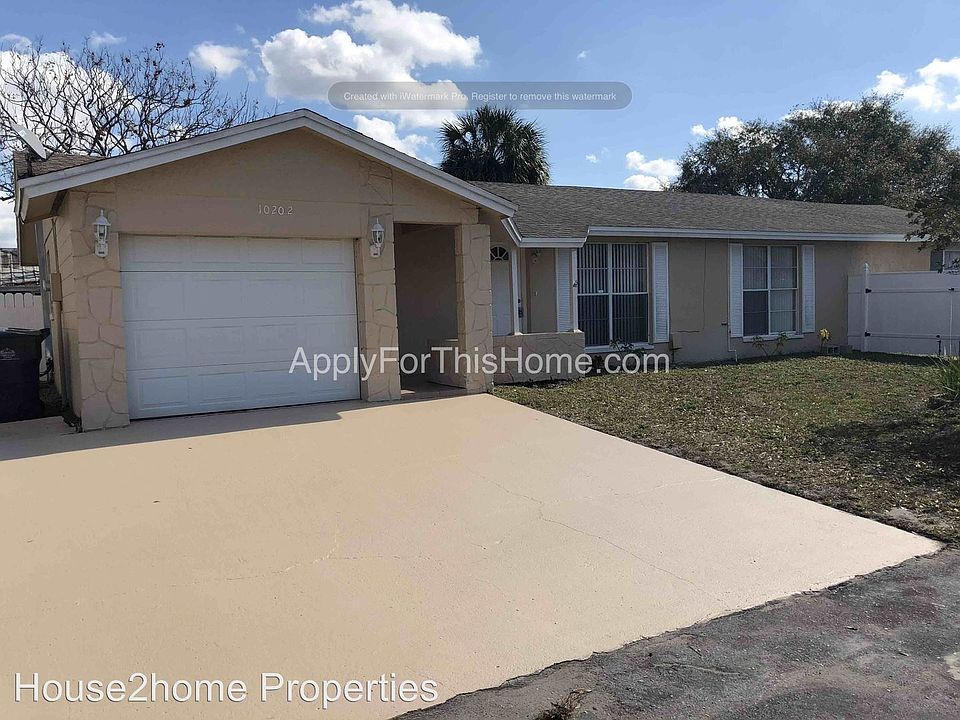 1st image of 10202 Bonnie Bay Ct