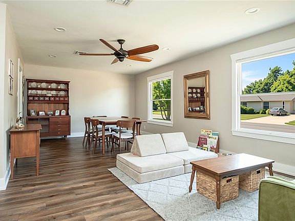 4th image of 509 Santa Monica Pl