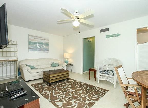 3rd image of 1500 Gulf Shore Blvd N APT Ne2