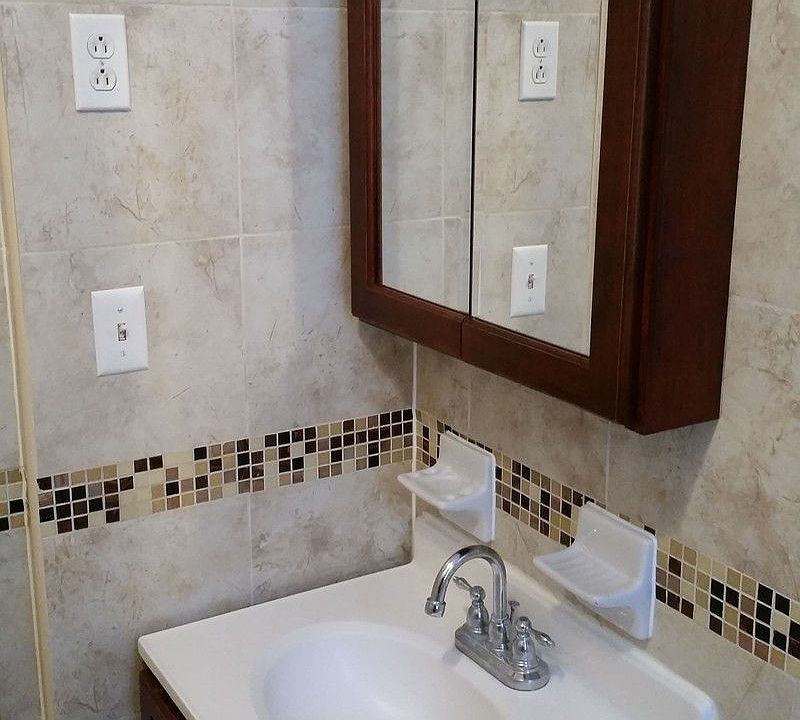 2nd image of 9302 Ridge Blvd APT 1C