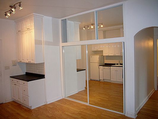 3rd image of 504 W 110th St APT 5A