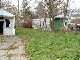 5th image of 12937 Rosemont Ave