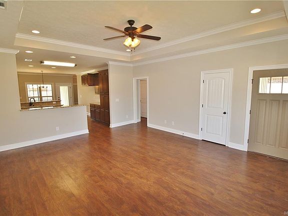 4th image of 1456 Prairie Oak Dr