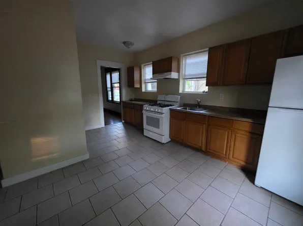 726 Elm St #B1, New Haven, CT 06511