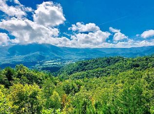 2507 Hatcher Mountain Rd, Sevierville, TN 37862