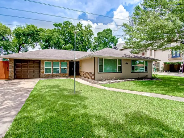 4804 Saxon St, Bellaire, TX 77401