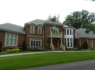 6 Whitehouse Dr., Crestview Hills, KY 41017
