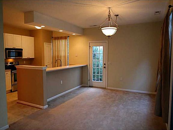 4th image of 2140 Whittington Ct
