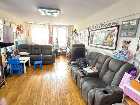 14470 41st Ave APT 6E, Flushing, NY 11355